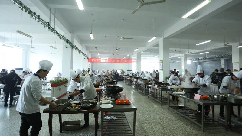 揭秘成都零食批发市场：小品牌代理的潜规则与选择指南